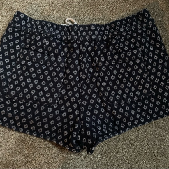 Drawstring Knit Shorts - Picture 2 of 4